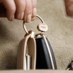 Orbitkey Rose Gold Ring V2 am Schlüsselmanager