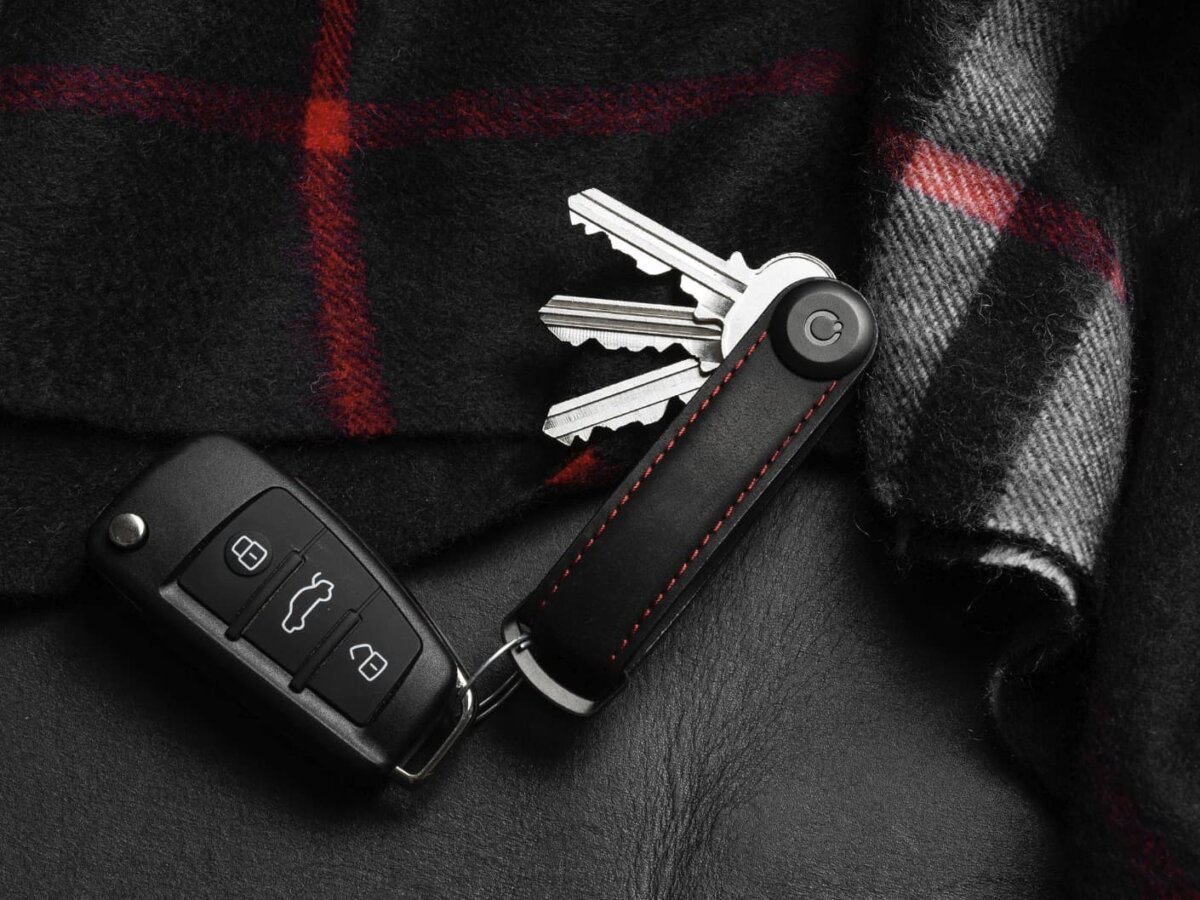 Orbitkey Obsidian schwarz Crazy-Horse Schlüsselanhänger