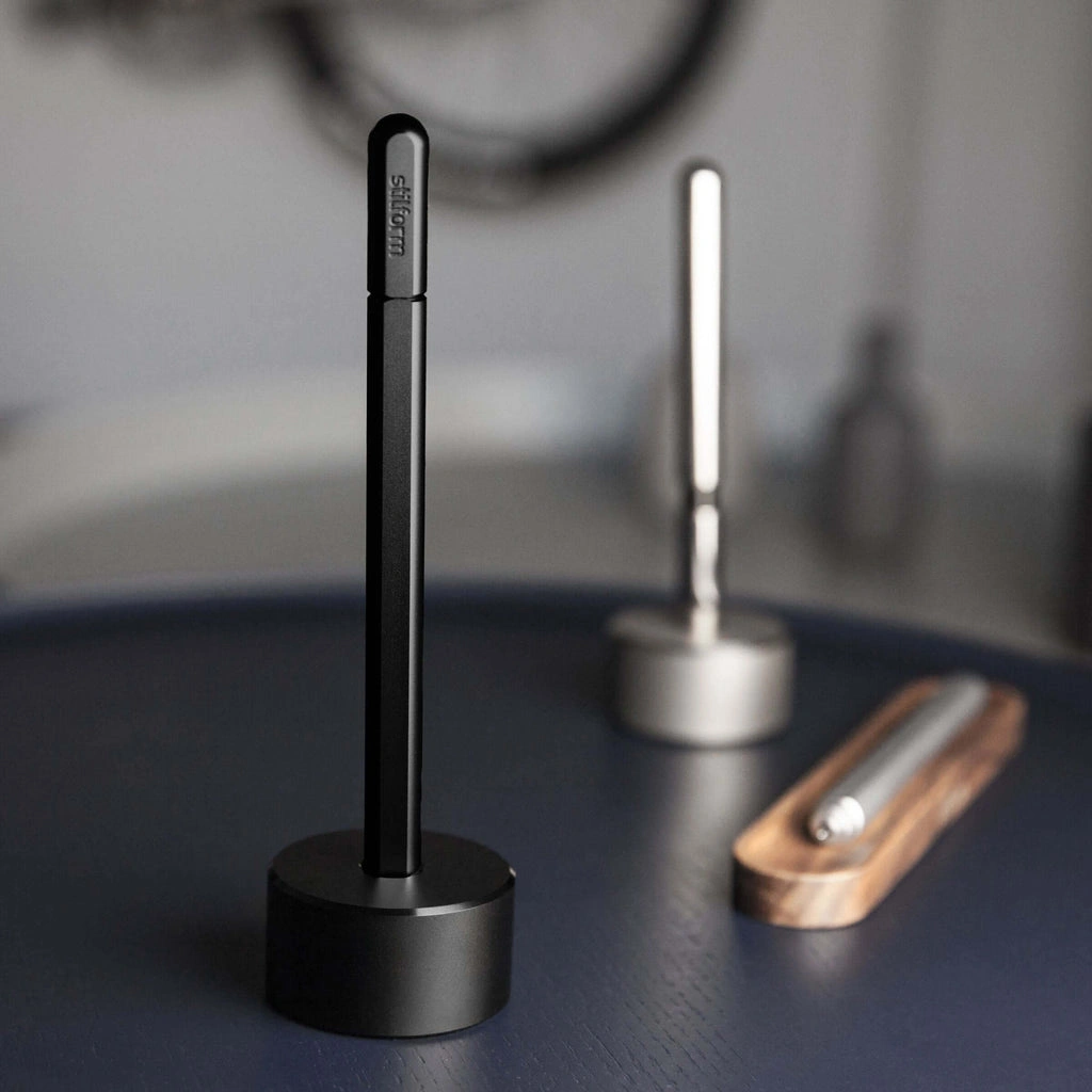 Stilform ARC titanium gel pen - black / black