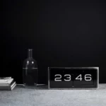 LEEF Amsterdam Brick Wanduhr / Tischuhr in Silber