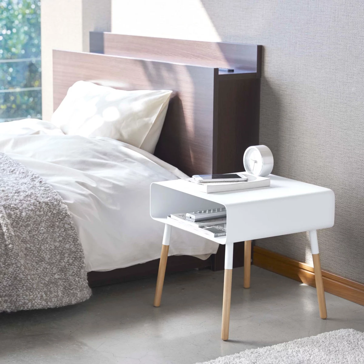 Yamazaki Beistelltisch Plain in weiss