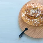 DesignBite Holz-Schneidebrett mit Silikongriff Rund