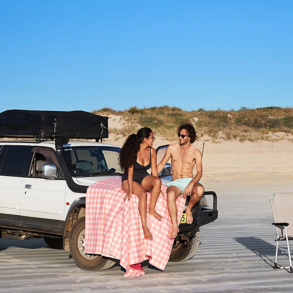 Dock & Bay picnic blanket Strawberry
