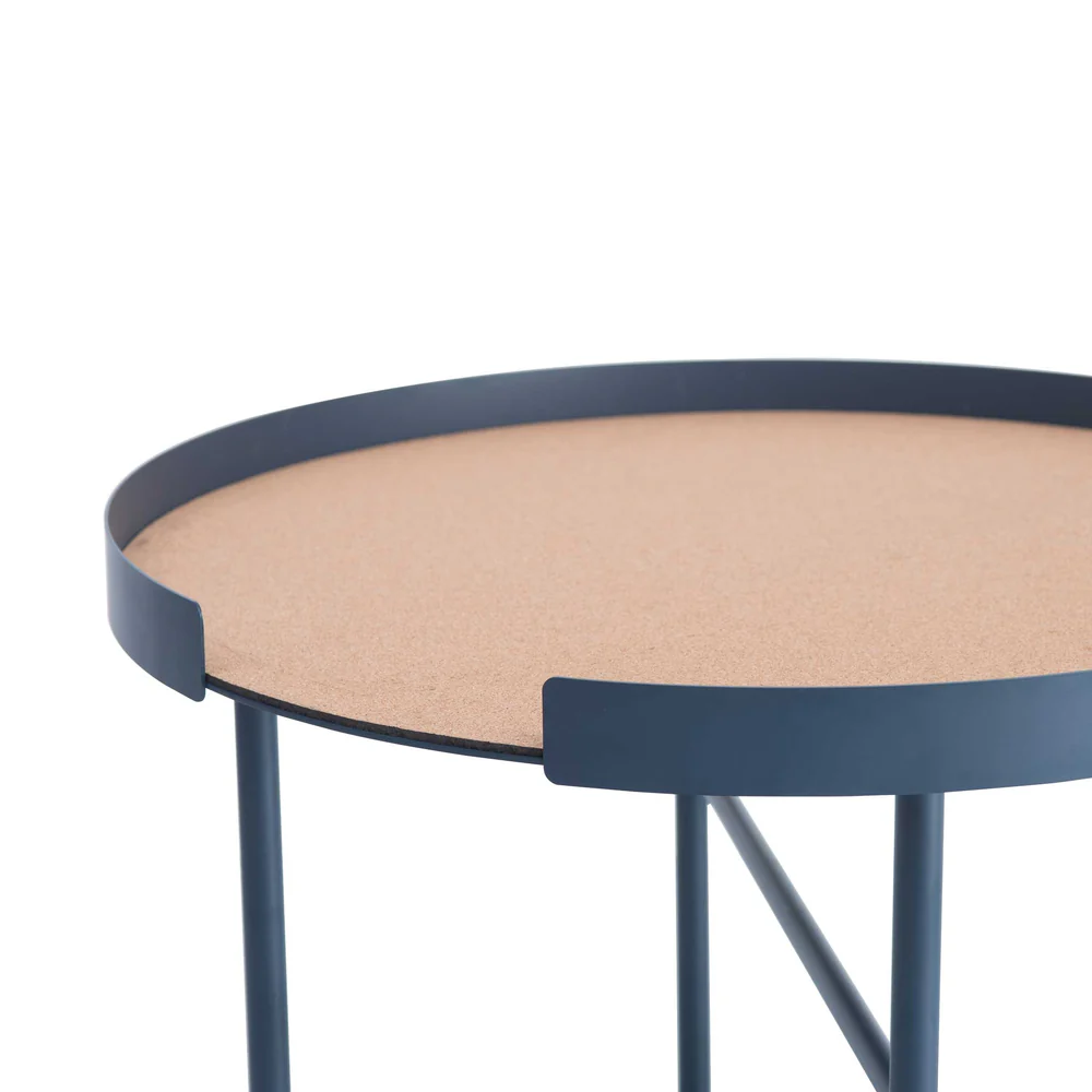 DesignBite metal side table with cork mat in blue