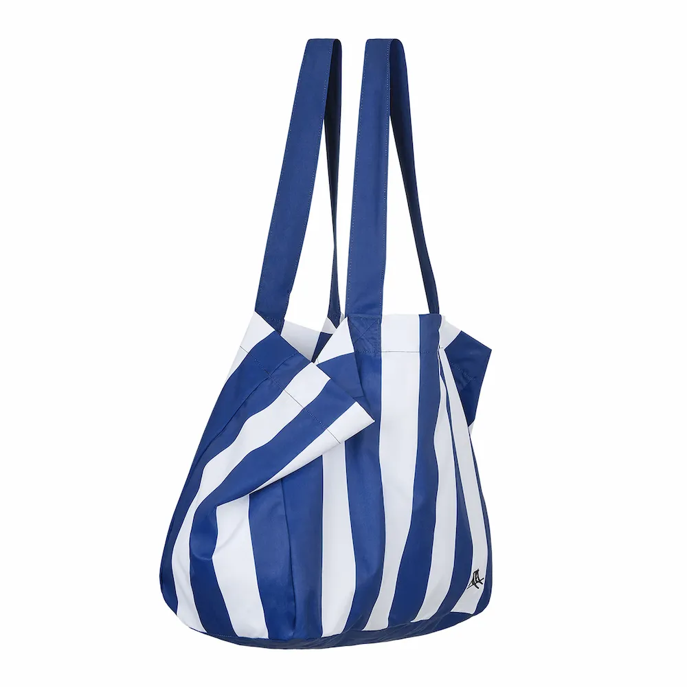 Travel Tote Bag von Dock & Bay - Navy Blau