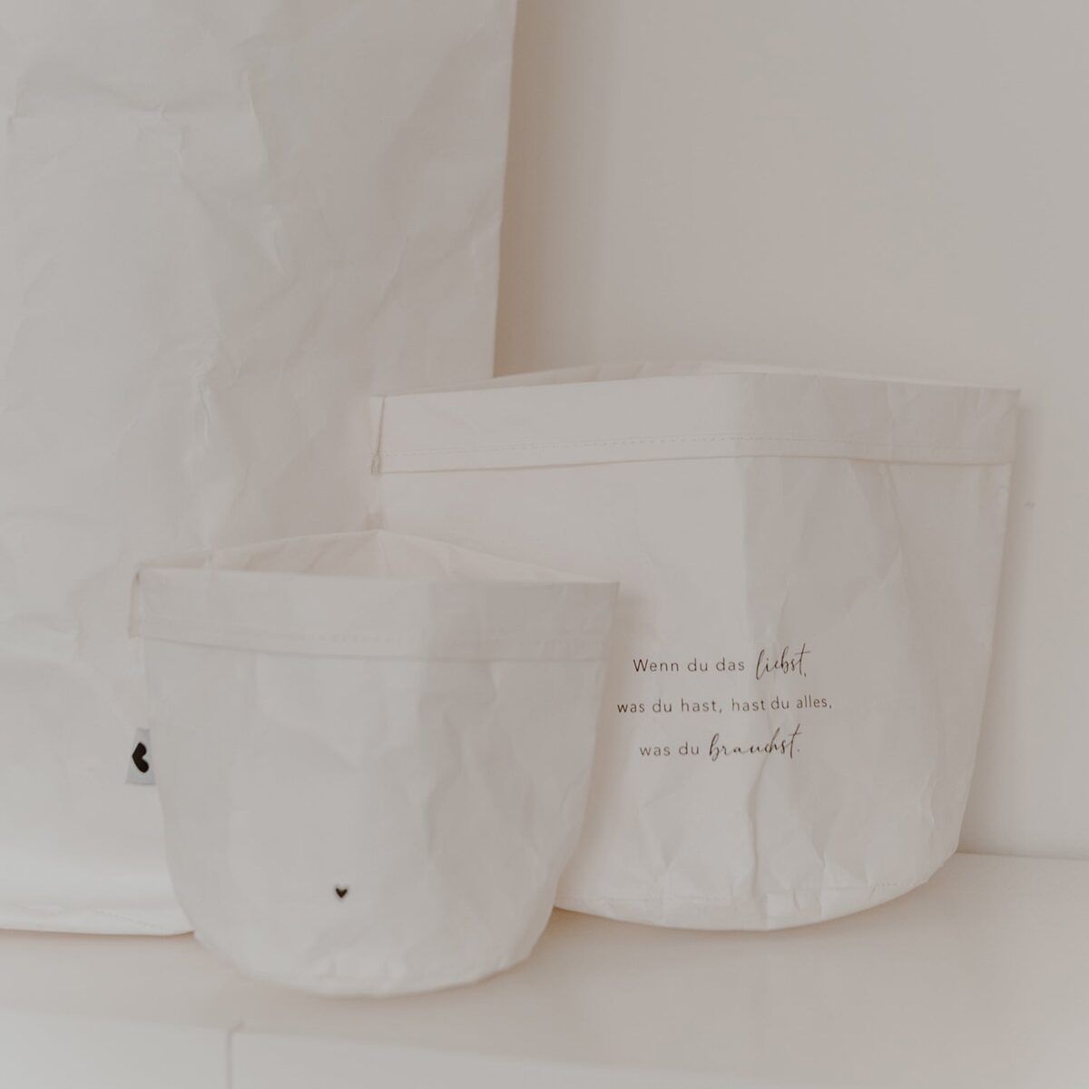 Owl cut paperbag in white with saying