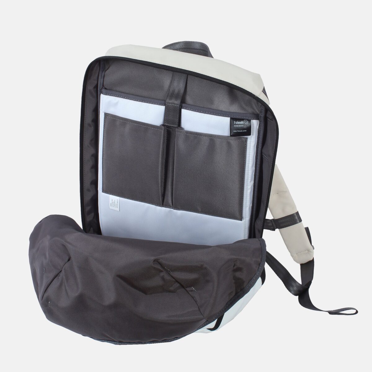 Navoc 7.1 Rucksack in der Farbe weiss auf weissem Hintergrund