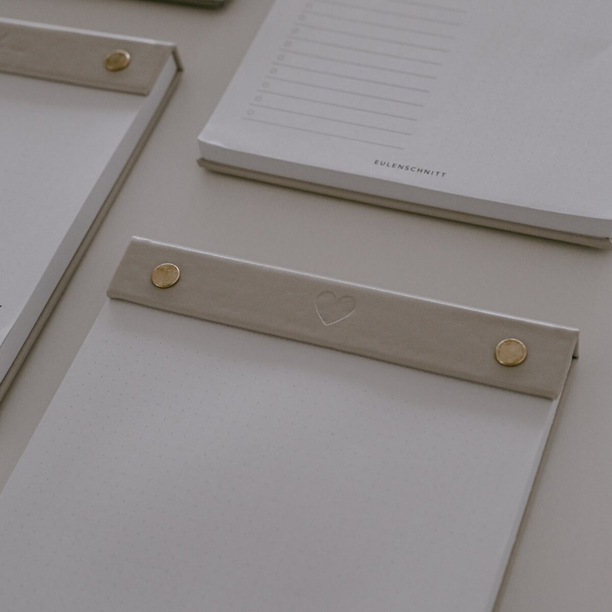 Owl cut notepad with heart motif