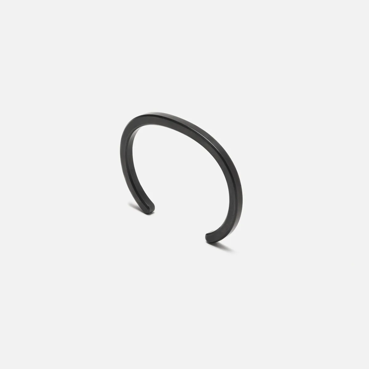 Craighill Radial Cuff Armring in black