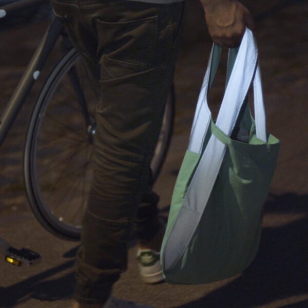 2-in-1 Rucksack und Einkaufstasche – Reflective