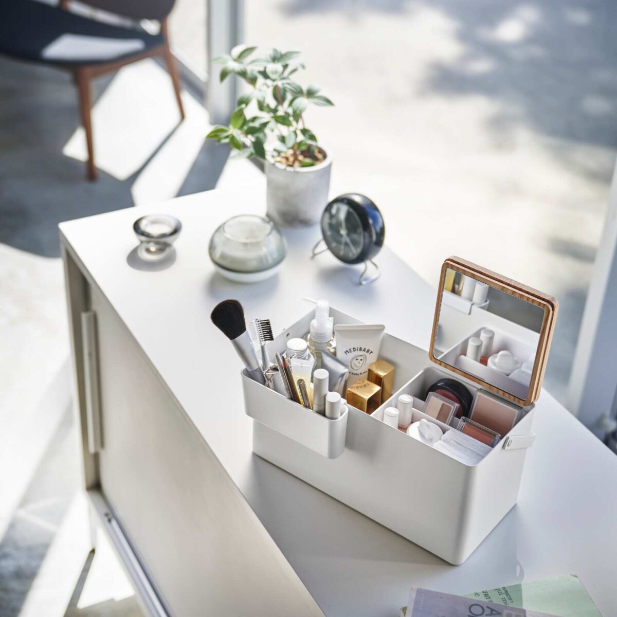 Make-up-Box TOWER