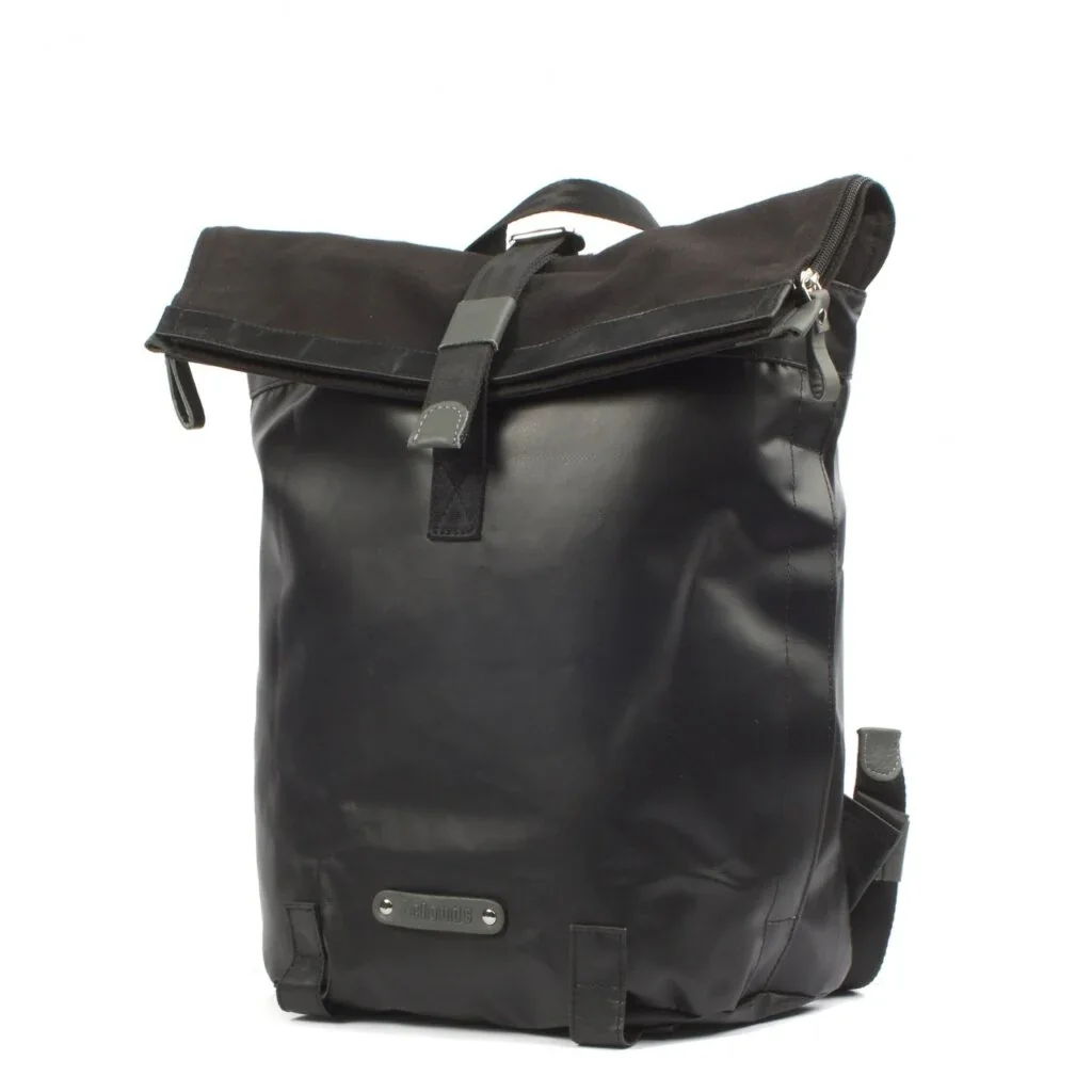Dwars 7.4 Black