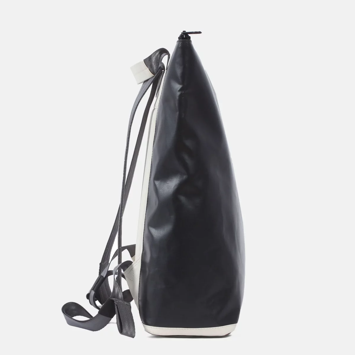 7clouds Shawi 7.1 Schwarz-Offwhite, Detailansicht 4 | One Horizon
