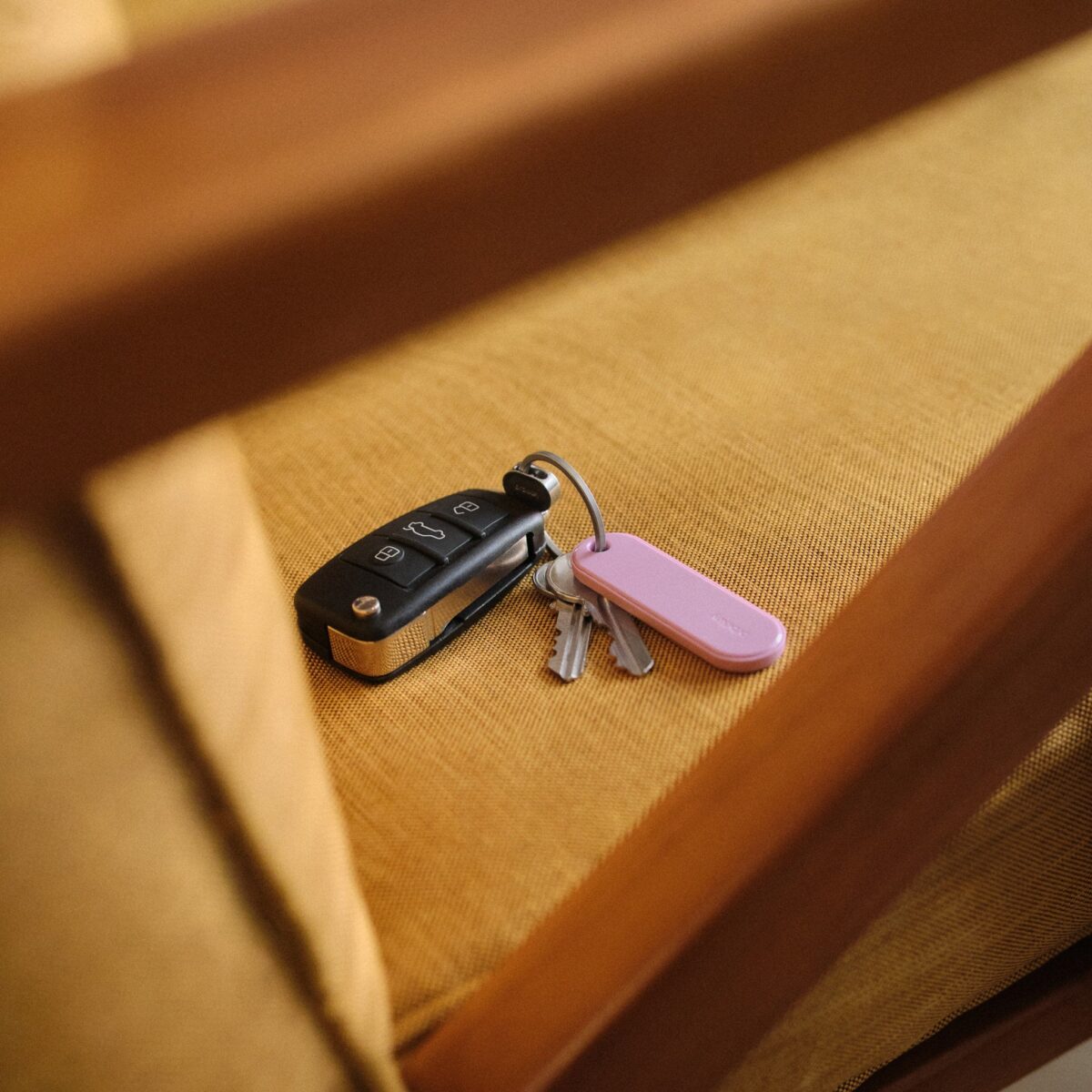 Orbitkey Universal Tracker