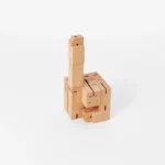 Areaware Cubebot Micro Holzroboter Natur, Detailansicht 7 | One Horizon