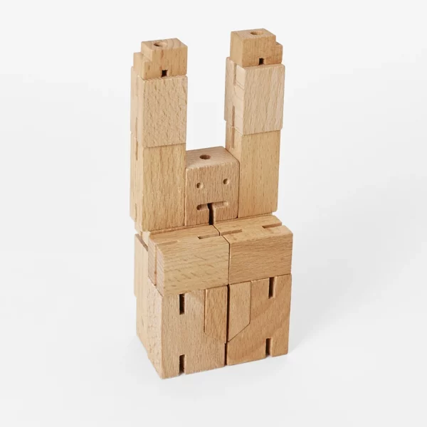 Robot en bois Areaware Cubebot Small, vue détaillée 2 | One Horizon