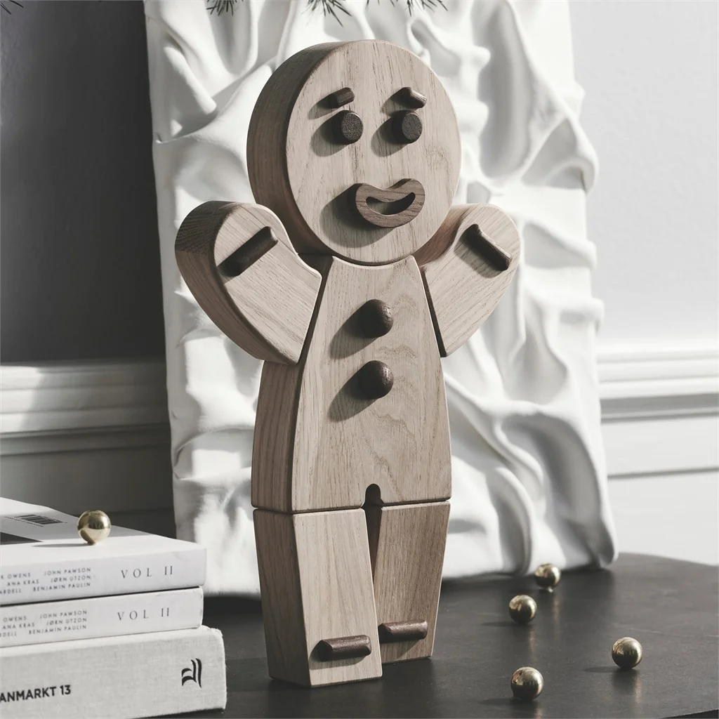 Boyhood Gingerbread Man (Oak), Close-up 2 | One Horizon