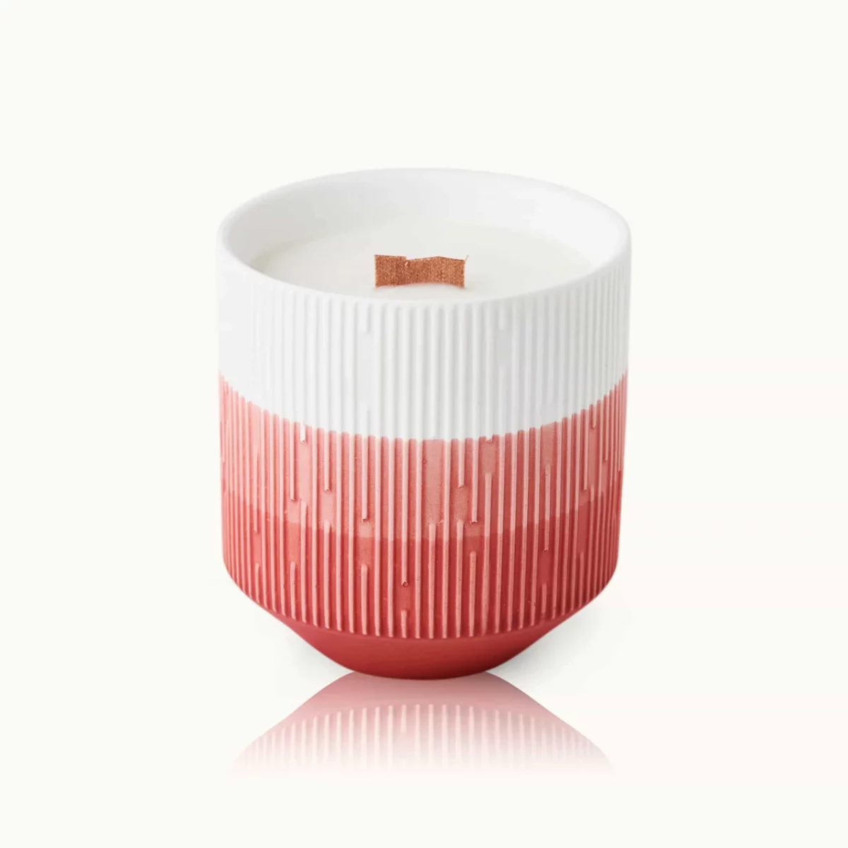 By Vivi Kerze im Glas Rot | One Horizon