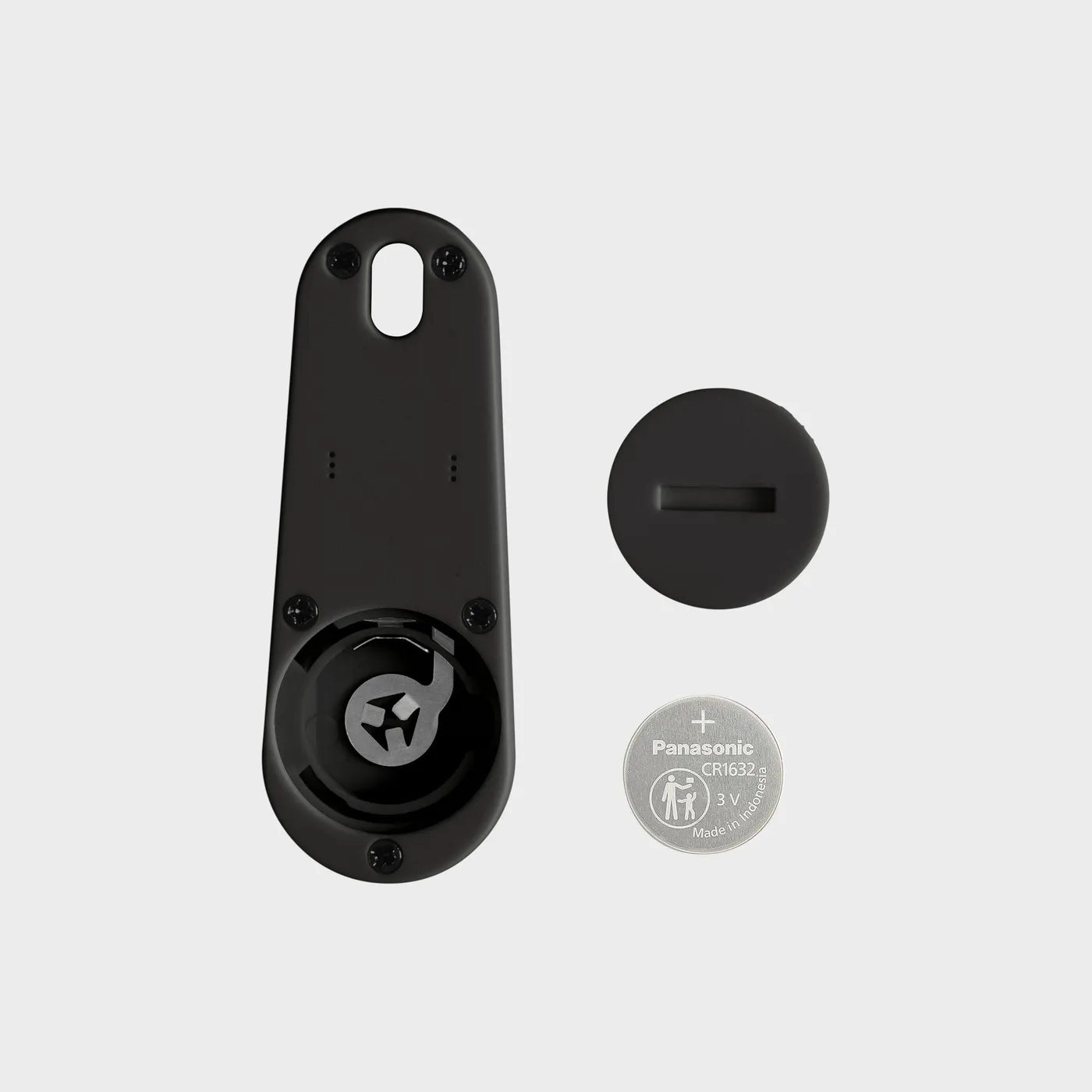 Chipolo x Orbitkey Tracker V2 geöffnet mit austauschbarer CR1632-Batterie