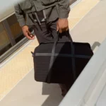 Craighill Arris Duffle Schwarz, Detailansicht 3 | One Horizon