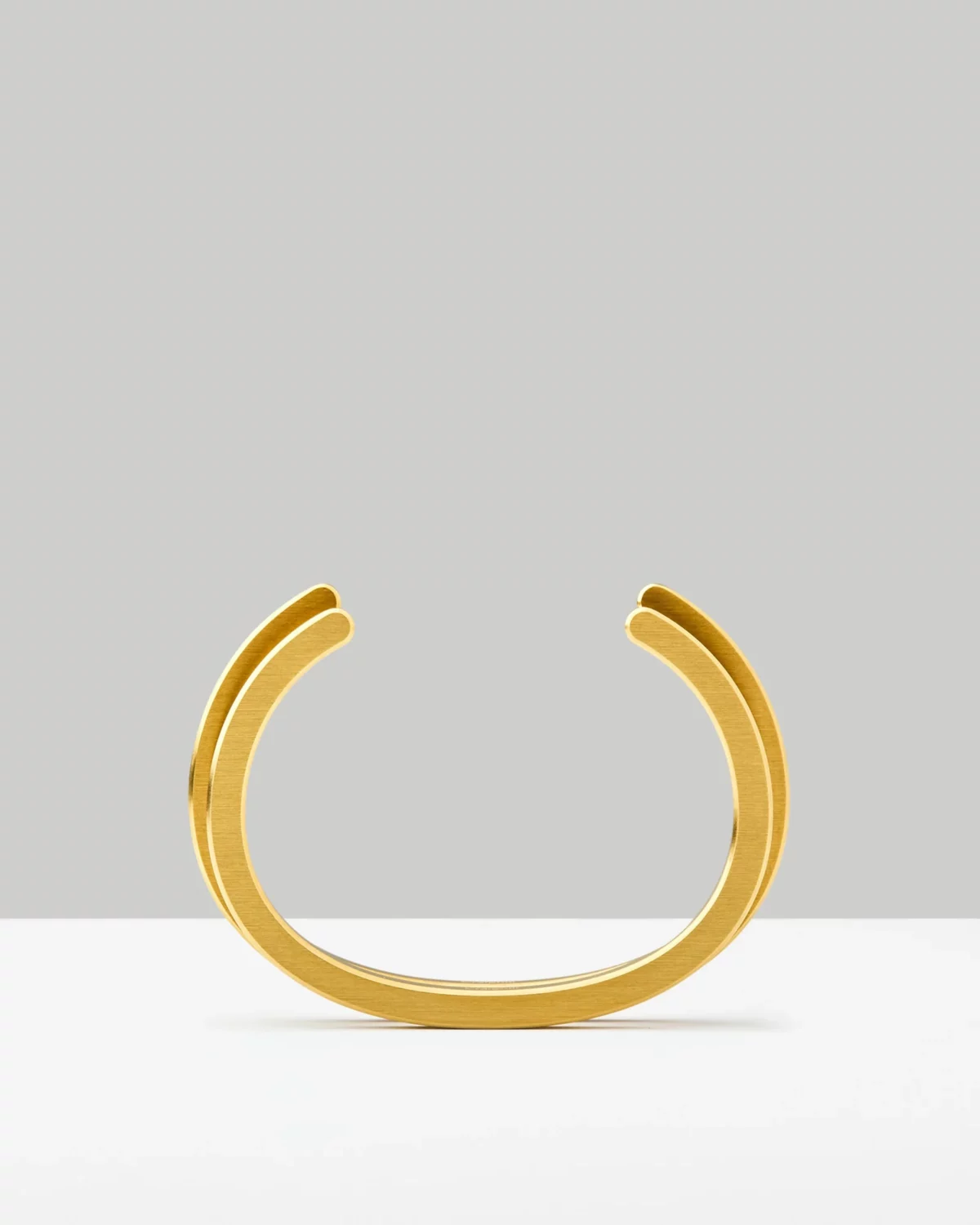 Craighill Radial Cuff en laiton, taille XL, vue détaillée 2 | One Horizon