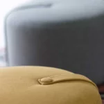 DesignBite Runder Pouf Sitzhocker Gelb, Detailansicht 2 | One Horizon