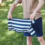 Serviette rafraîchissante Dock & Bay CABANA Navy, vue détaillée 9 | One Horizon