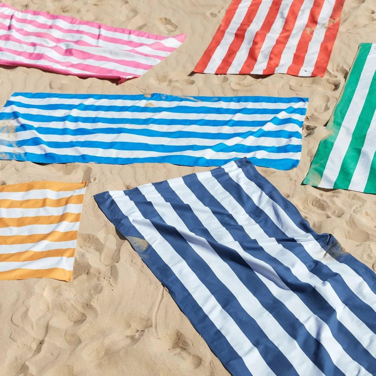 Serviette de plage Dock & Bay CABANA XL Navy, vue détaillée 5 | One Horizon