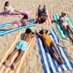 Serviette de plage Dock & Bay CABANA XL Navy, vue détaillée 10 | One Horizon