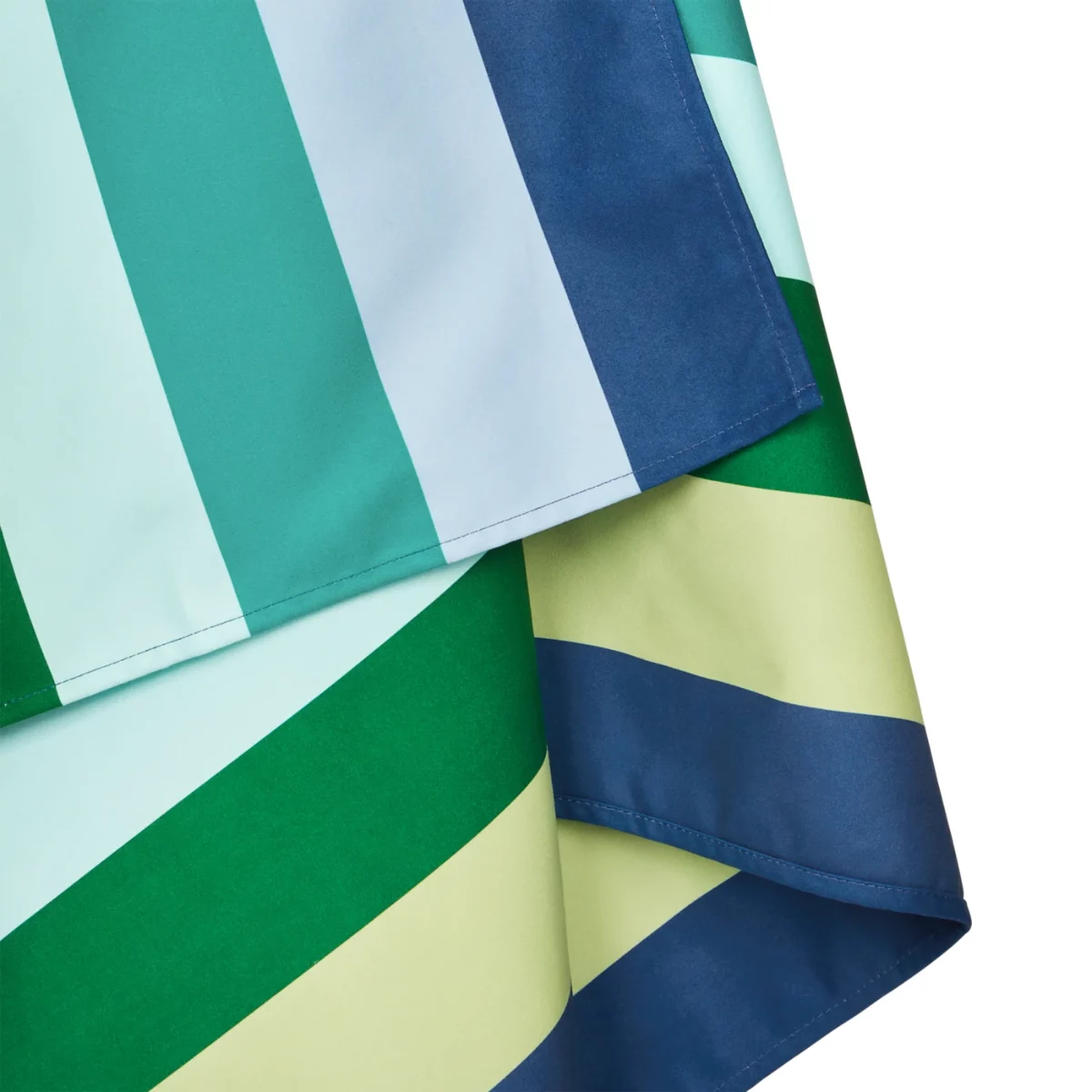 Serviette de plage Dock & Bay SUMMER XL Cool Lagoon, vue détaillée 4 | One Horizon