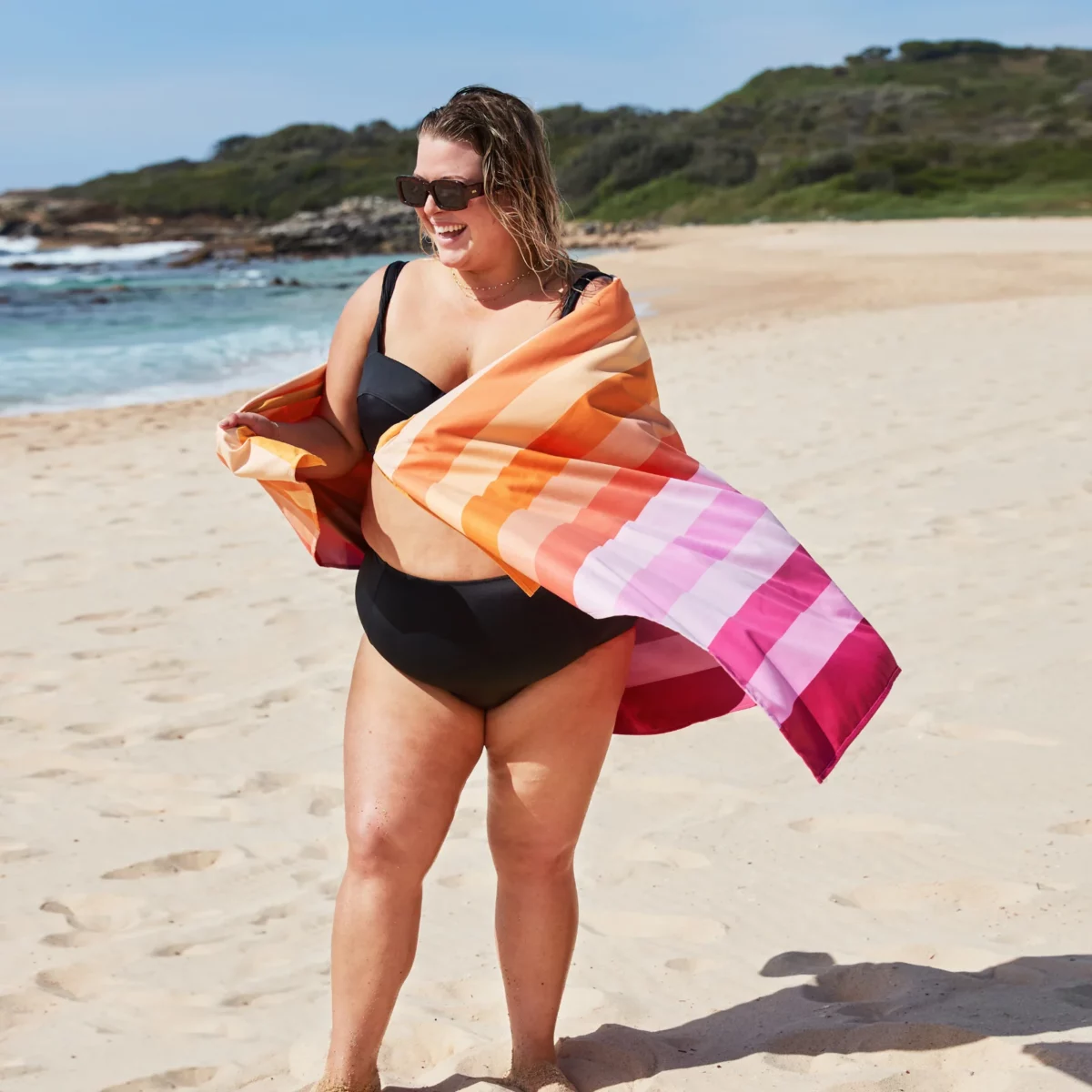 Serviette de plage Dock & Bay SUMMER XL Miami Sorbet, vue détaillée 8 | One Horizon