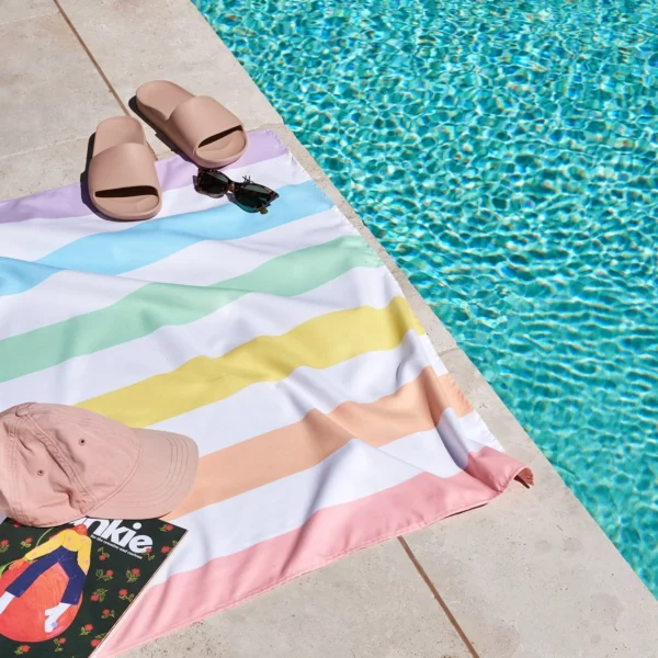Dock & Bay Towel XXL Unicorn Waves, Detailansicht 2 | One Horizon