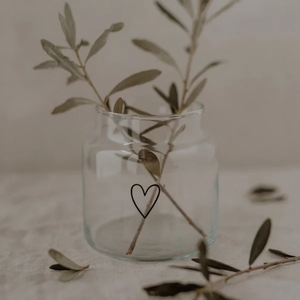 Glass vase medium heart