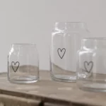 Vase en verre « Eulenschnitt » de taille moyenne, motif cœur, vue détaillée 6 | One Horizon