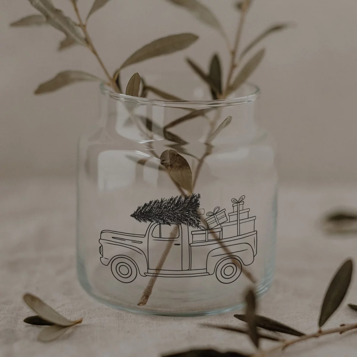 Eulenschnitt Medium Glass Vase with Christmas Car, Detail View 3 | One Horizon