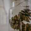 Eulenschnitt Vase aus Glas Tannen Gross, Detailansicht 5 | One Horizon