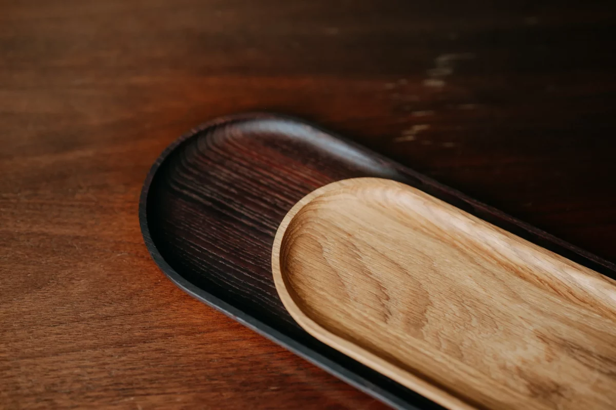 Assiette en bois Kadastar, ovale, petite, en chêne, vue détaillée 6 | One Horizon