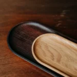 Assiette en bois Kadastar, ovale, petite, en chêne, vue détaillée 6 | One Horizon