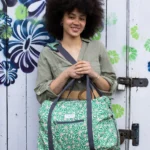 Sac de voyage pour enfant « Abstract Flowers » - Vert + Rose, vue détaillée 7 | One Horizon