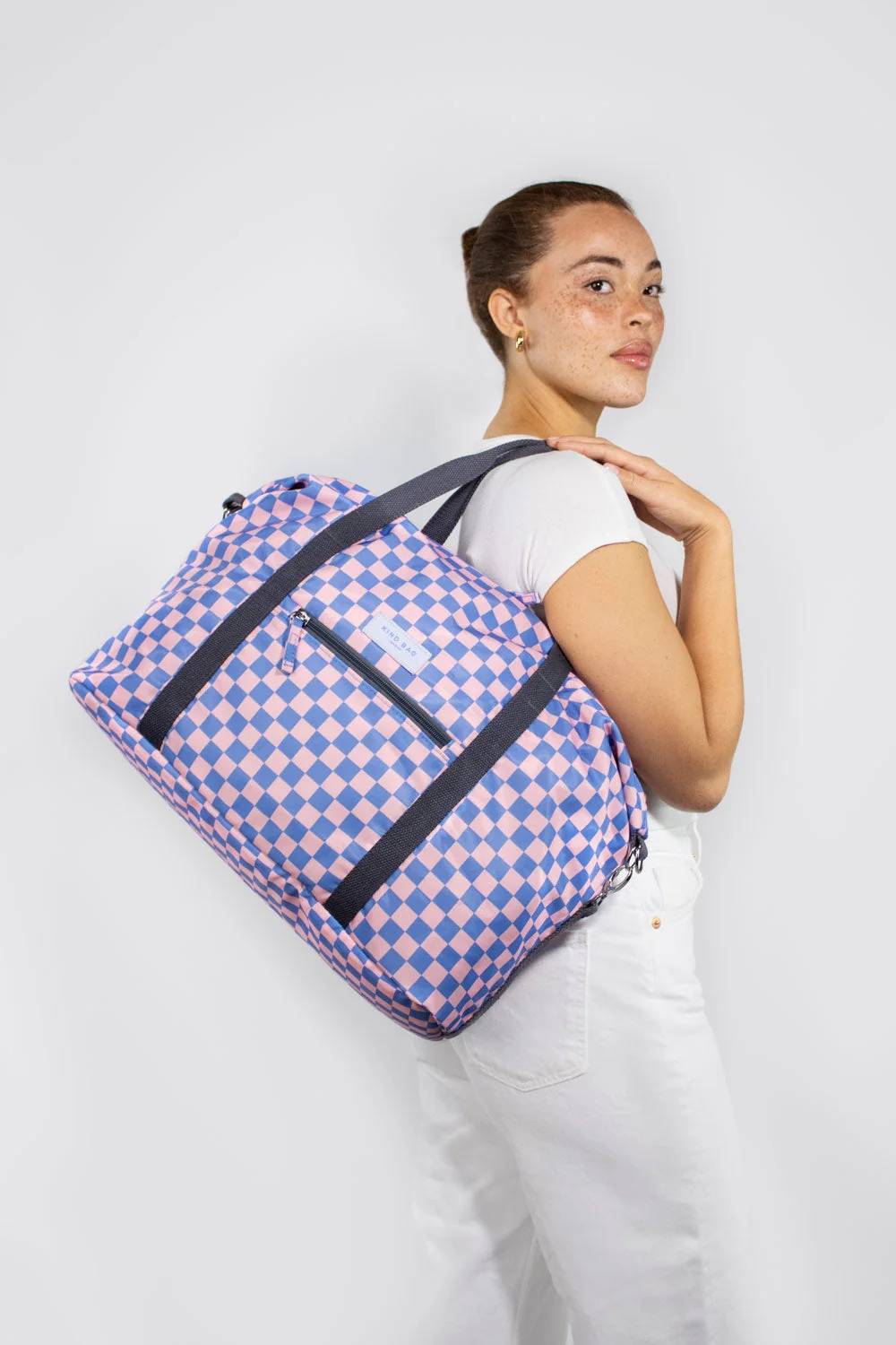 Sac de voyage pour enfant « Checkerboard » - Rose + Bleu, vue détaillée 4 | One Horizon
