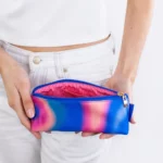 Kind Bag Essentials Case Aurora Blue & Pink, Detail View 7 | One Horizon