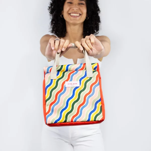 Kind Bag Lunch Bag Rainbow Waves, Detailansicht 2 | One Horizon