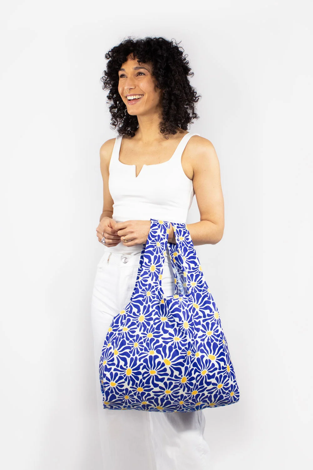 Kind Bag Medium Bag Abstract Flowers Blue, Detail View 7 | One Horizon