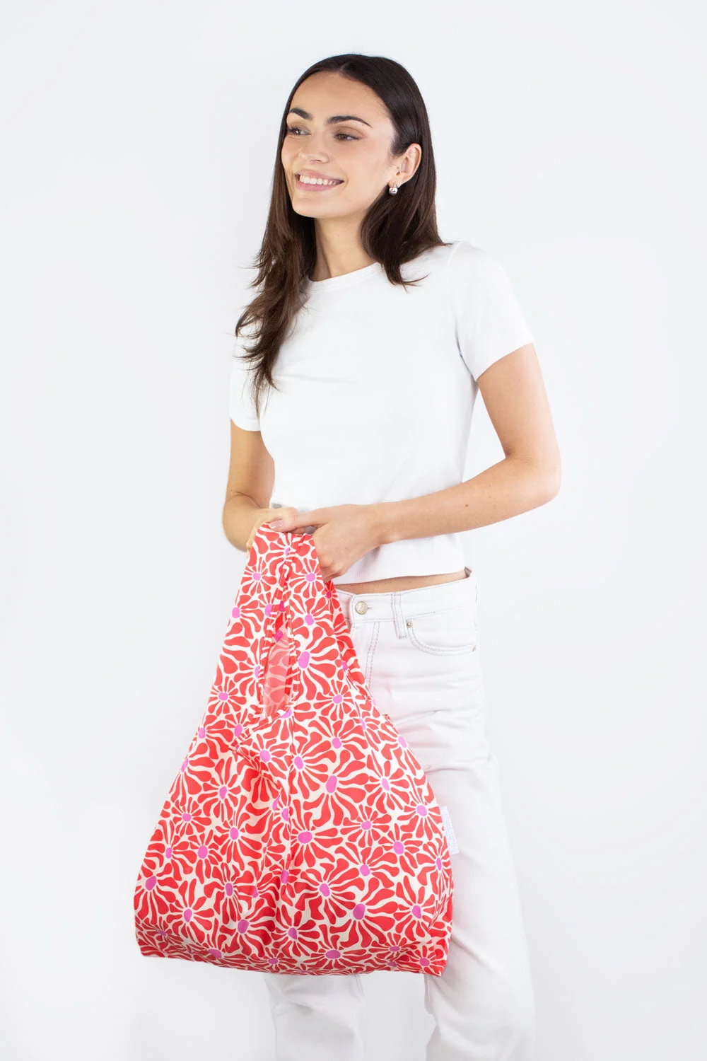 Kind Bag Medium Bag Abstract Flowers Red, Detail View 9 | One Horizon