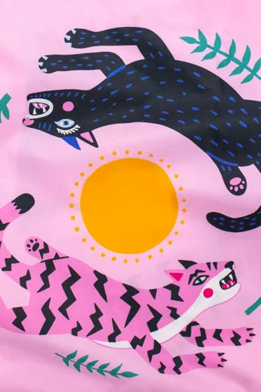 Kind Bag Medium Bag AH Leaping Cats, Detail View 3 | One Horizon