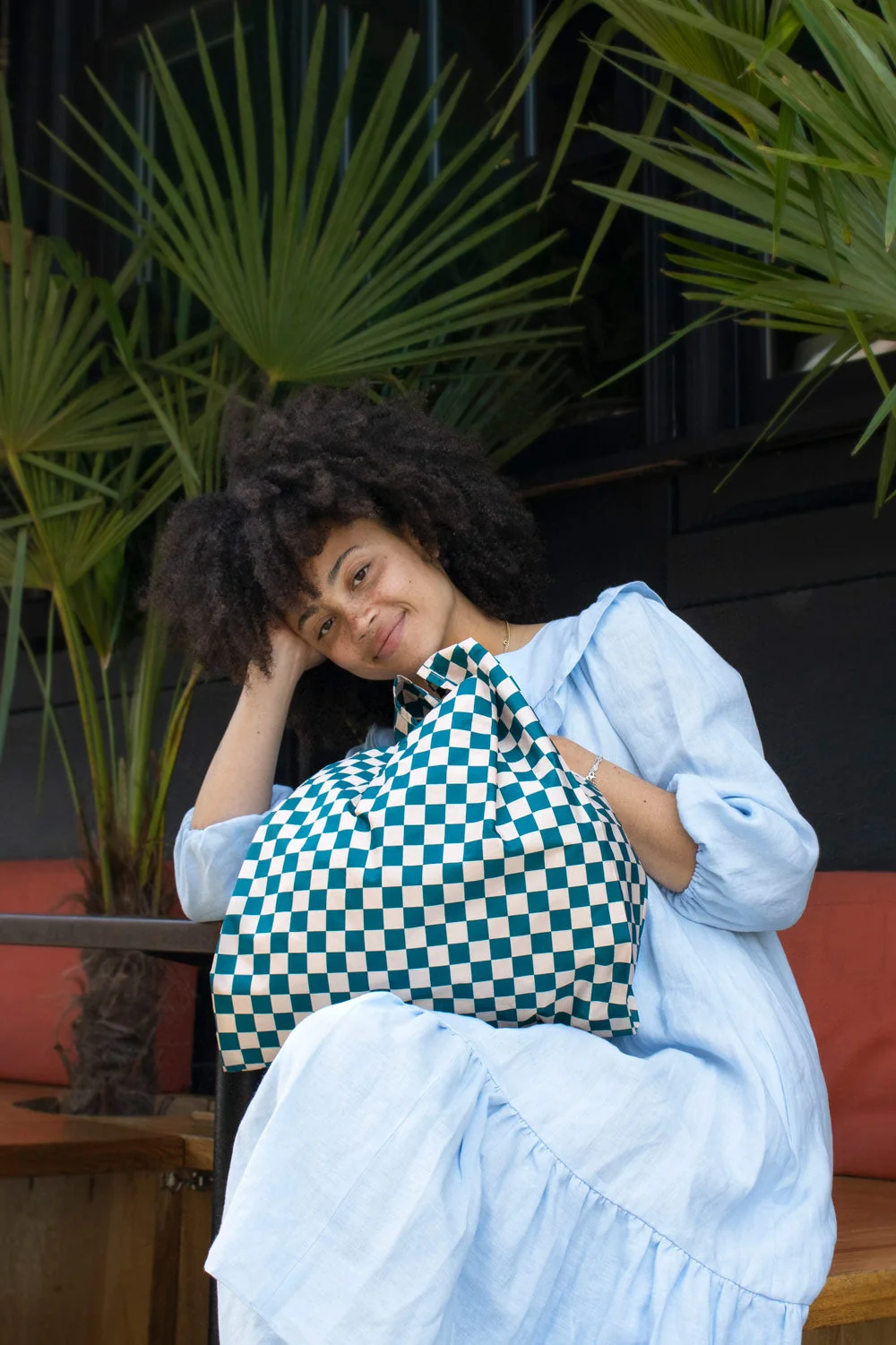 Kind Bag Medium Bag Checkerb. Teal & Beige, Detail View 5 | One Horizon