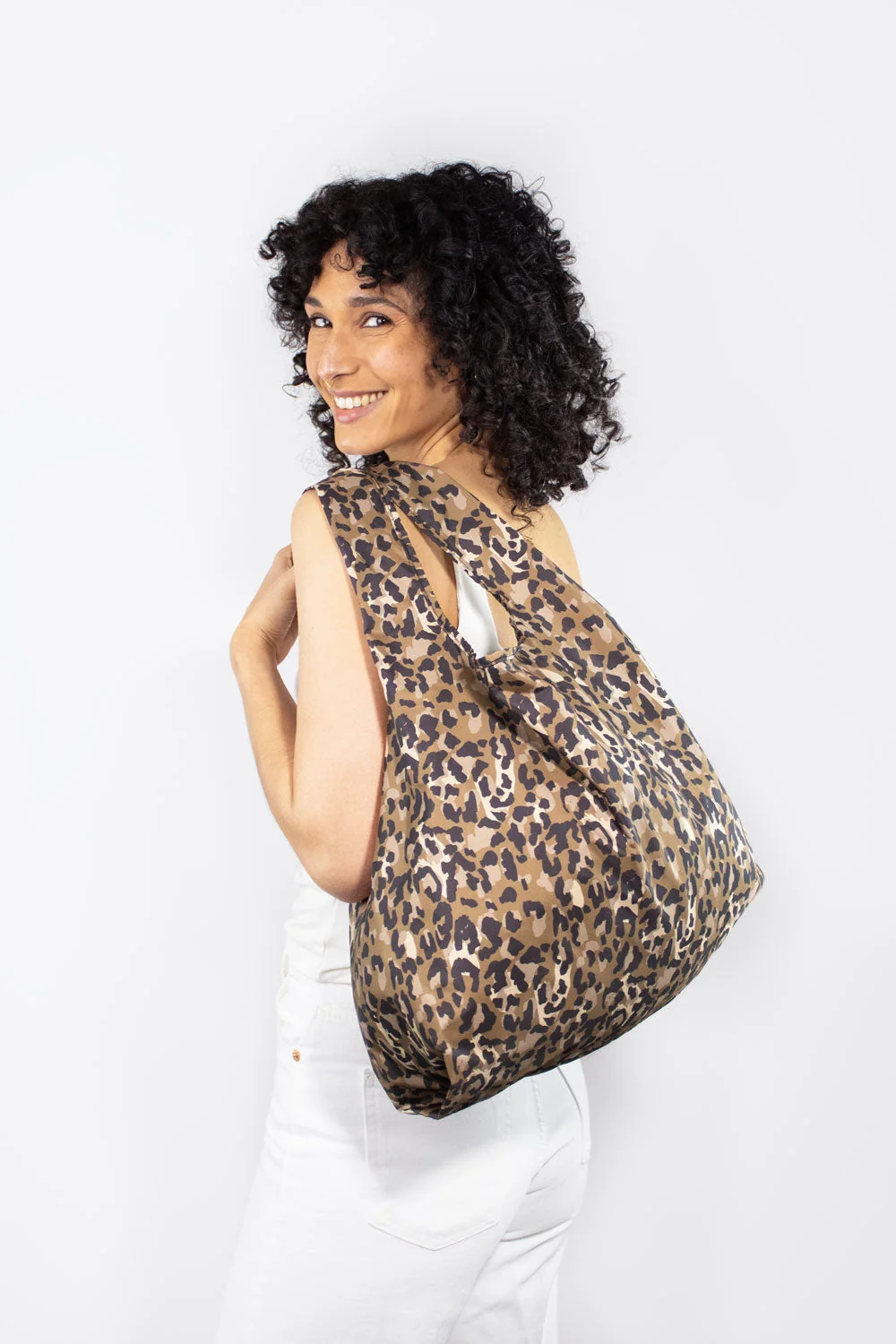 Kind Bag Medium Bag Leopard | One Horizon