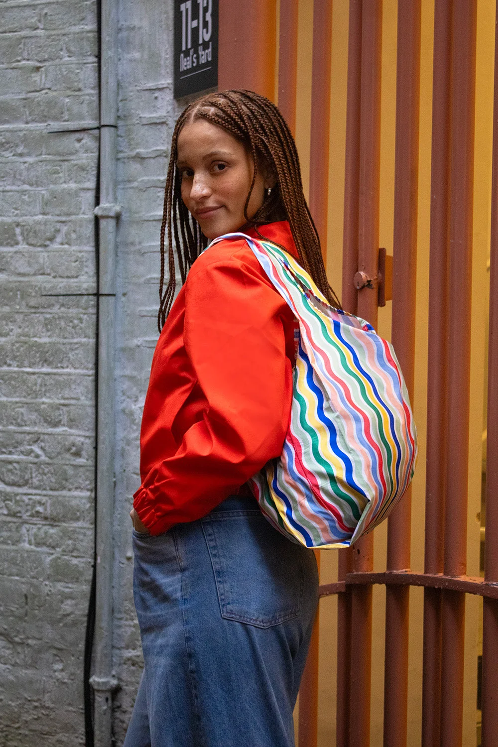 Kind Bag Medium Bag Rainbow Waves, Detail View 7 | One Horizon