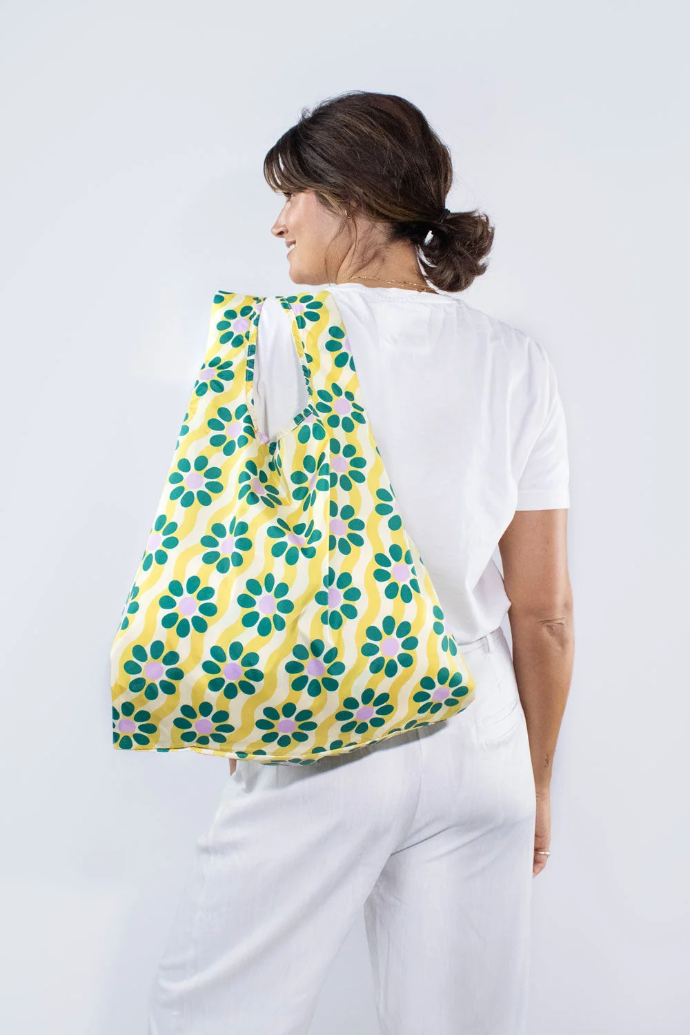 Kind Bag Medium Bag Wavy Daisy | One Horizon
