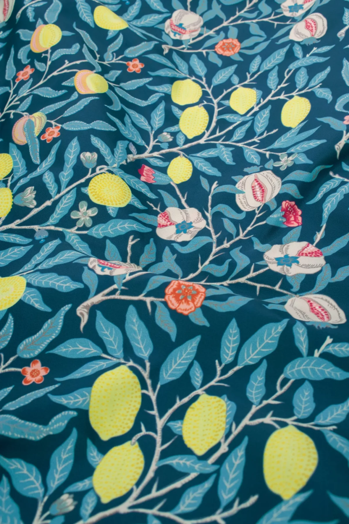 Kind Bag Medium Bag WM Fruit, Detail View 3 | One Horizon